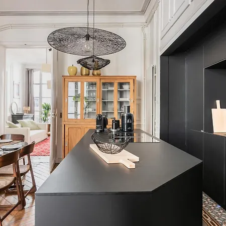 Apartment Outstanding Parisian Flat In Heart Of Center Paris