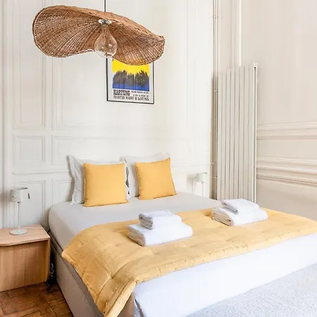 Outstanding Parisian Flat In Heart Of Center Apartment *
