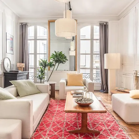 Outstanding Parisian Flat In Heart Of Center Apartment Paris